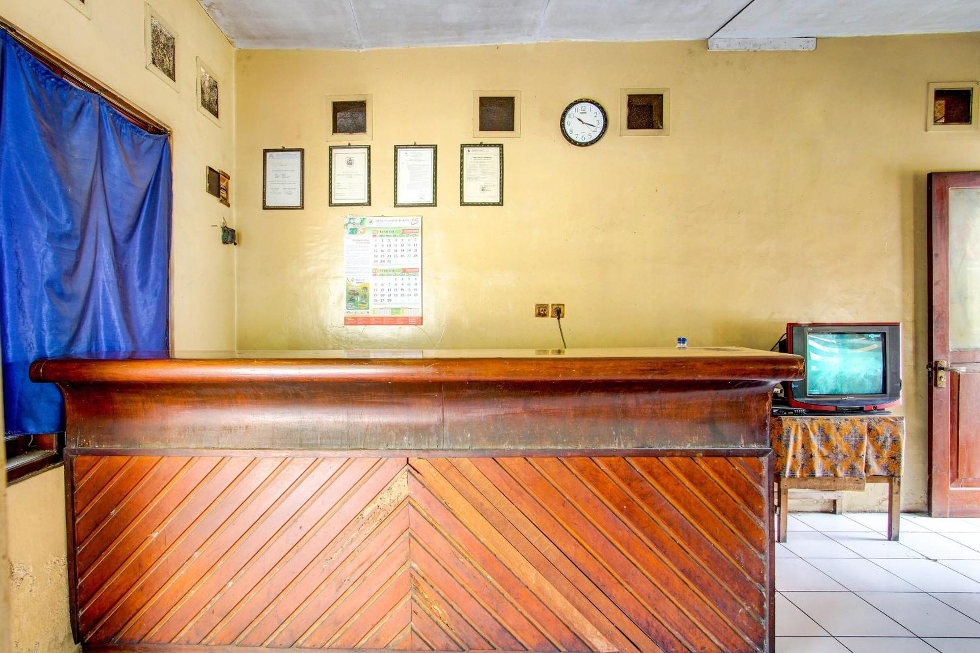 Spot On 92336 Hotel Sukowati Solo Exterior foto